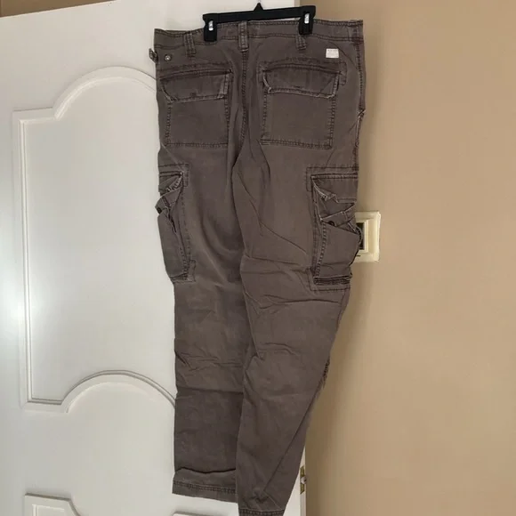 Old navy greenish brown cargo pants 34x32 - Picture 2 of 6